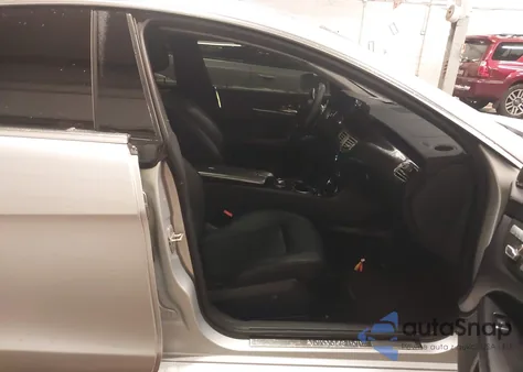 2015 Mercedes-Benz Cls 400 4Matic z USA, uszkodzony, nr VIN WDDLJ6HB1FA156933